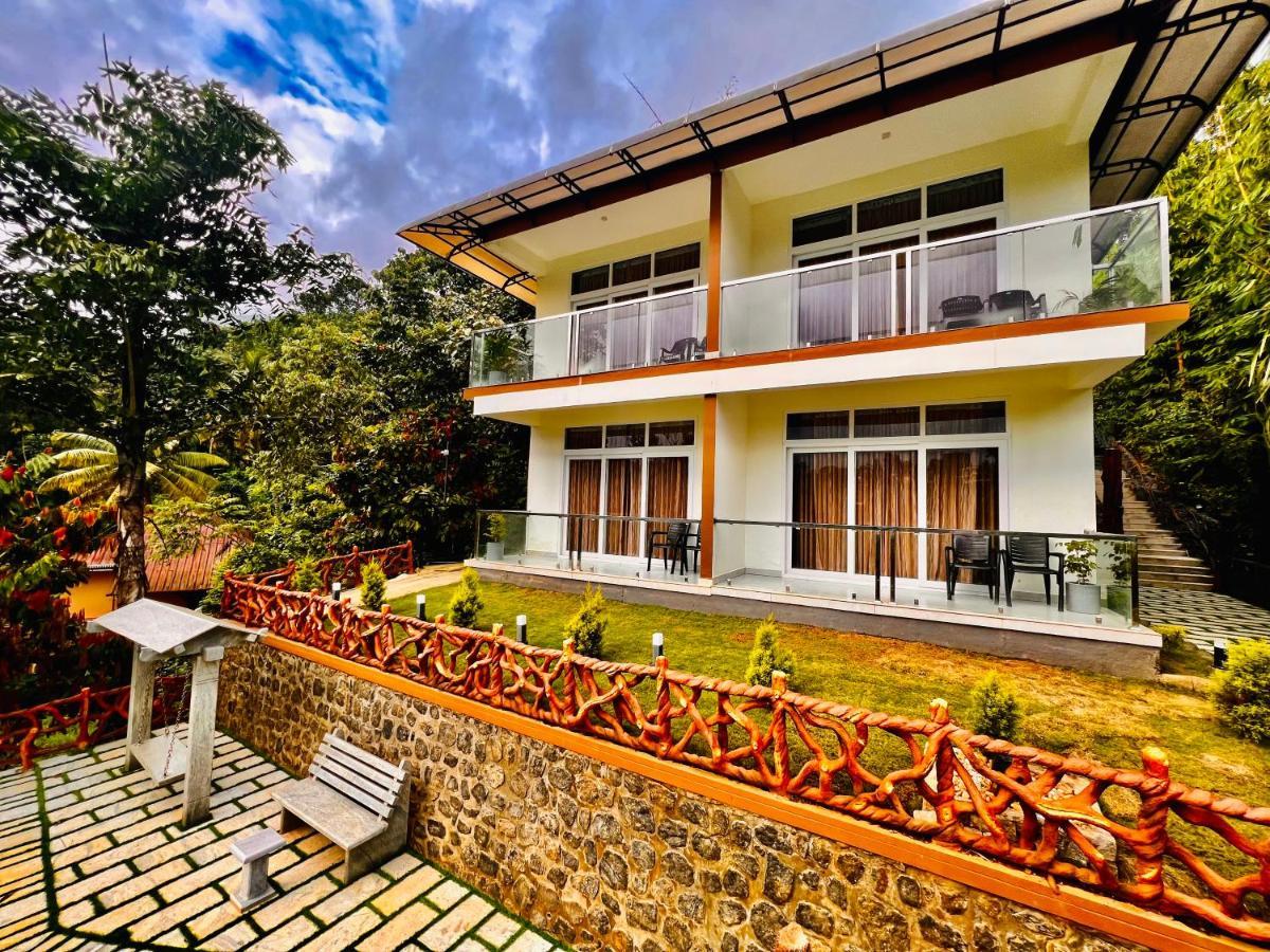 Blue Peaks Holiday Home مونار المظهر الخارجي الصورة
