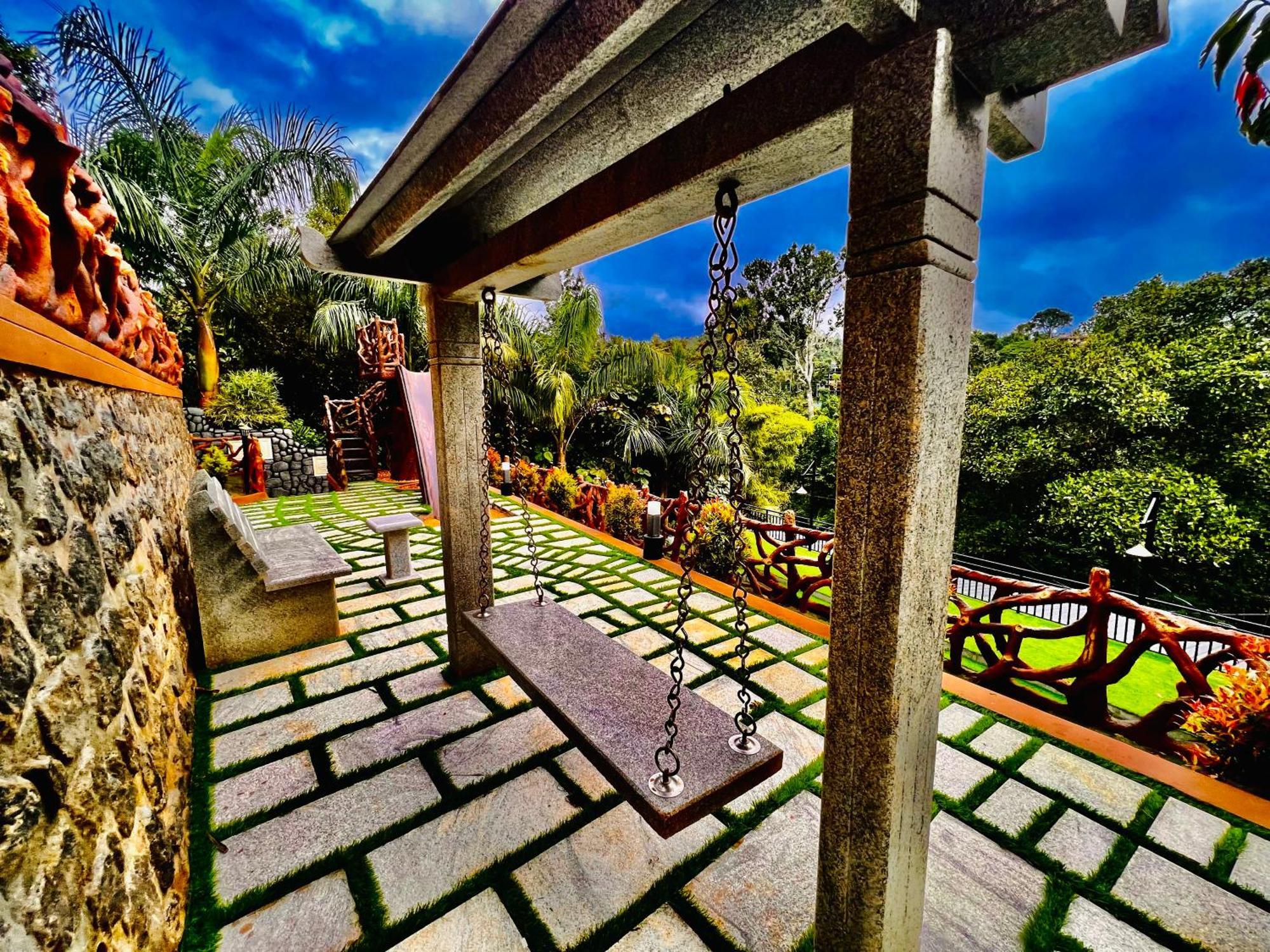Blue Peaks Holiday Home مونار المظهر الخارجي الصورة